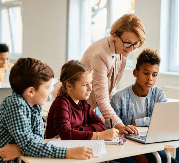 Bridging the Digital Divide: A Data-Driven Guide to Cross-Platform Academic Success in Australia